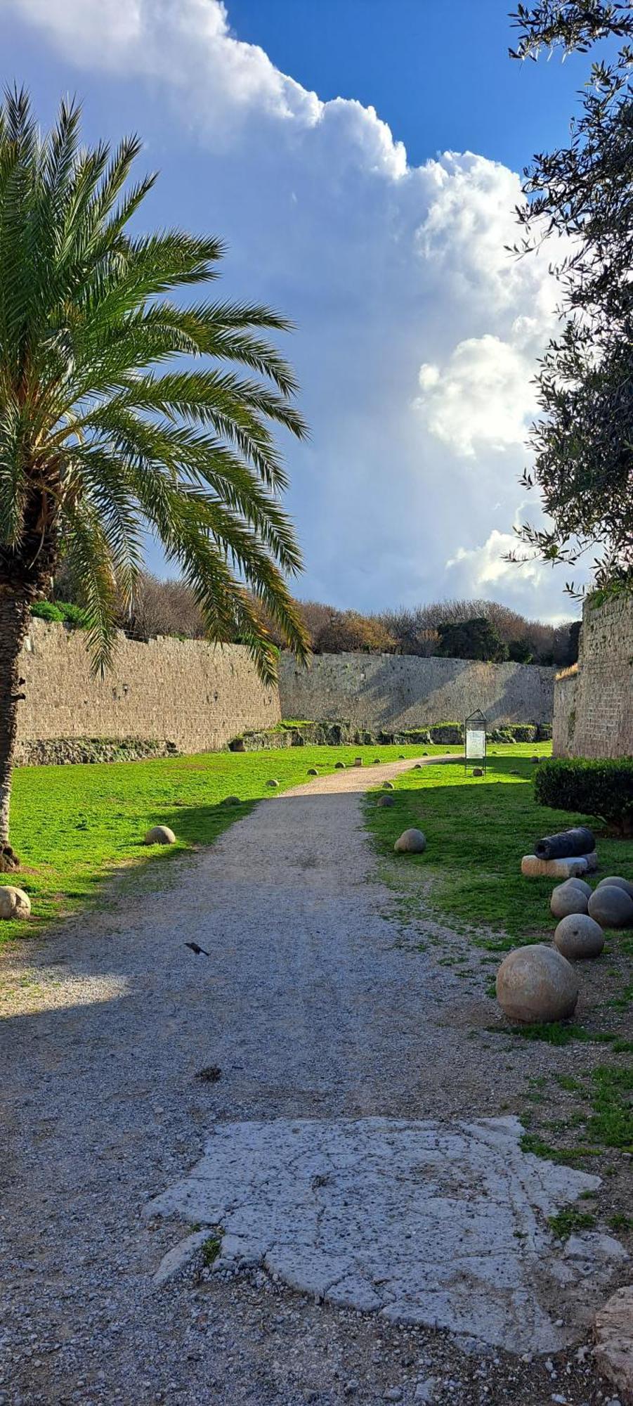 Вілла The Retreat In The Heart Of Old Town Rhodes Rhodes City Екстер'єр фото